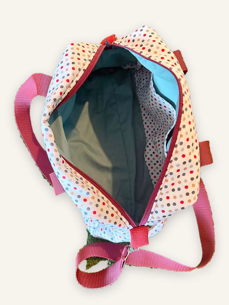 Tawan — handgenähte Schultertasche, Baumwolle mit Punktmuster, beige mit bunten Punkten — Ansicht 3