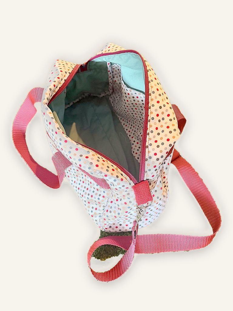 Tawan — handgenähte Schultertasche, Baumwolle mit Punktmuster, beige mit bunten Punkten — Ansicht 6